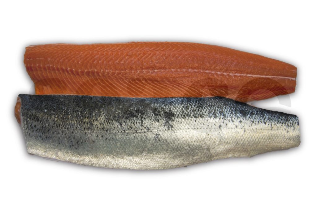 Zalmfilet trim D (4-5) met vel 1200-1600g geschubd